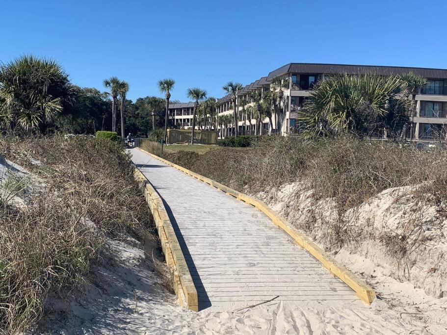 Seaforever-King Bed, Ocean Views With Beach Bikes Hilton Head Island Exterior photo